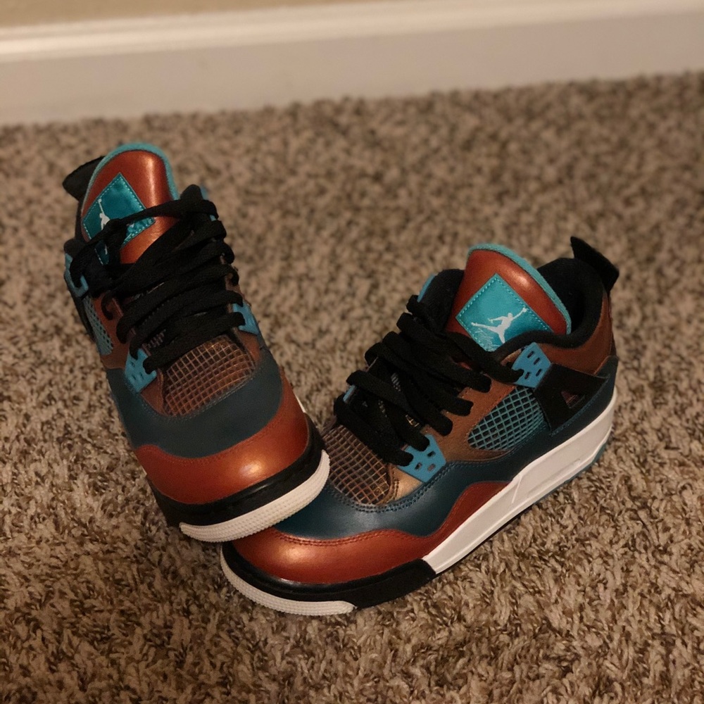 Jordan 4